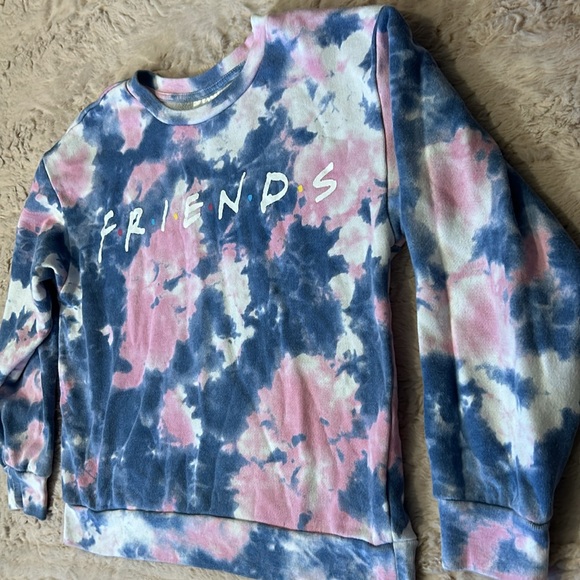 F•R•I•E•N•D•S sweatshirt in girls size L (10/12) - Picture 3 of 10